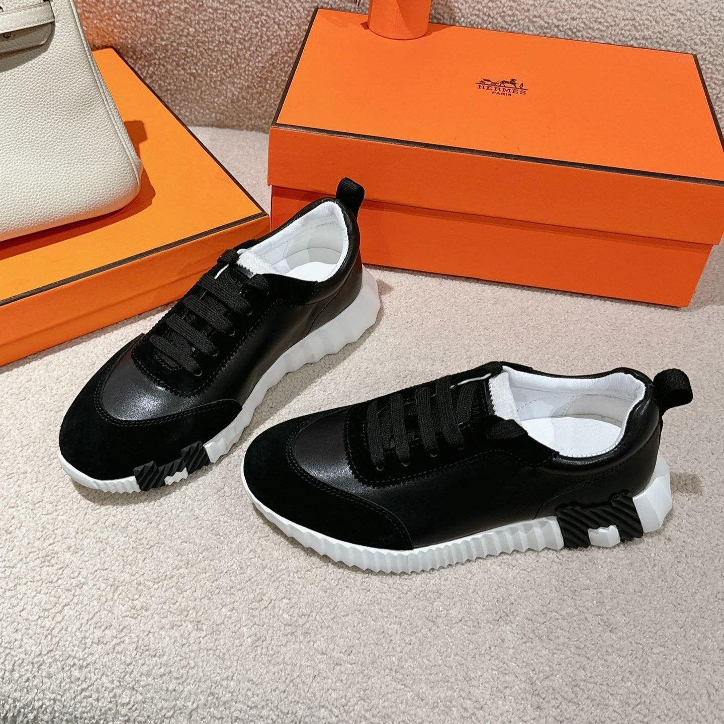 MAINLAND SNEAKER IN BLACK SUEDE AND CALFSKIN - 35
