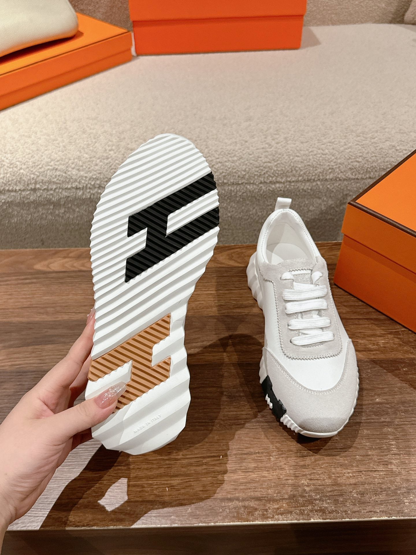 MAINLAND SNEAKER IN PALE GRAY SUEDE AND WHITE CALFSKIN 959308 - 35