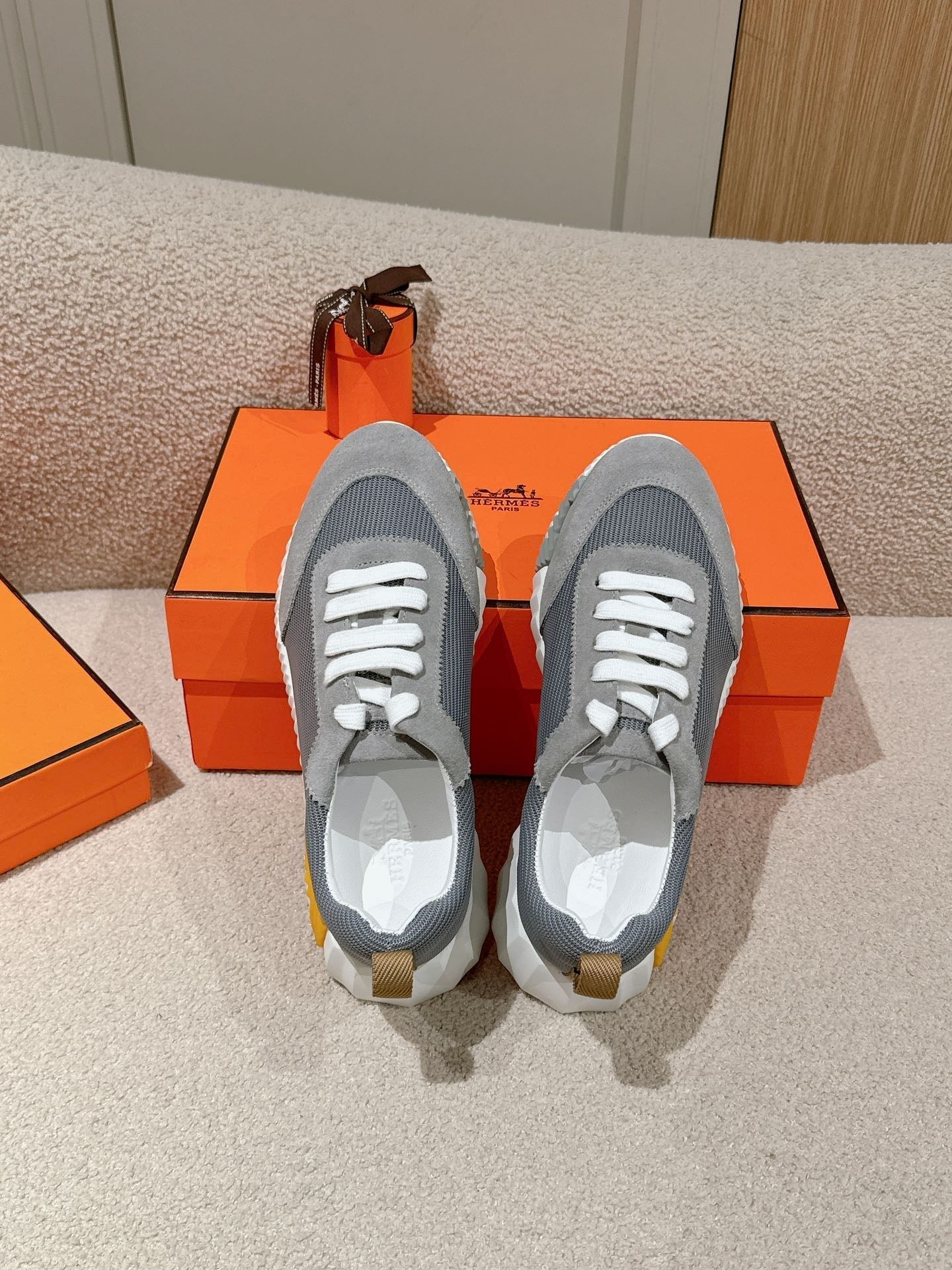 MAINLAND SNEAKER IN ASH GRAY SUEDE AND SHARK GRAY BREATHABLE MESH FABRIC 959350 - 35