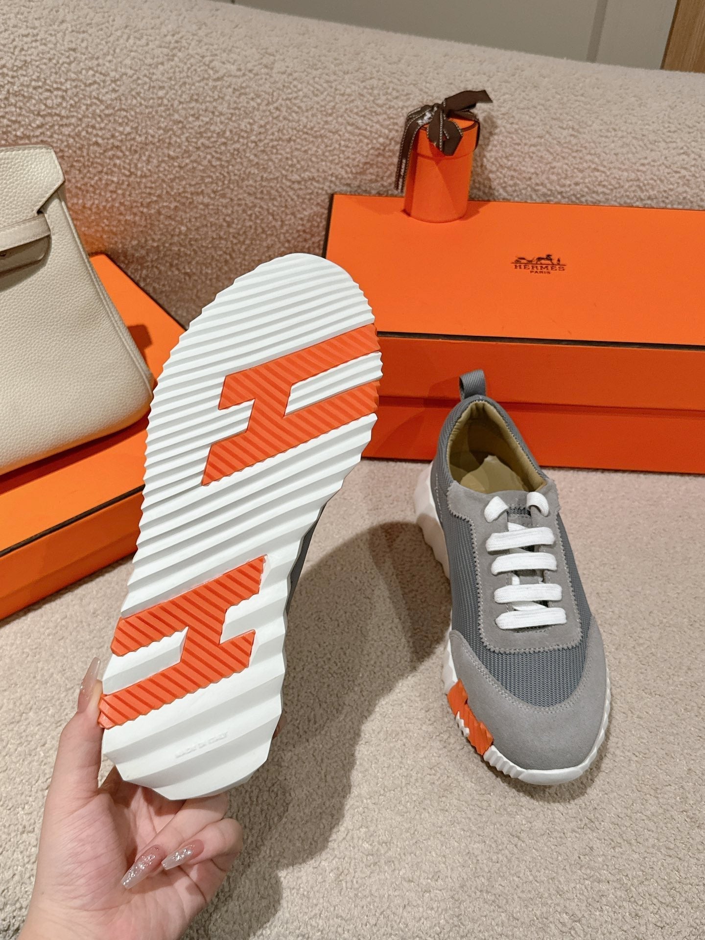 MAINLAND SNEAKER IN ASH GRAY SUEDE AND SHARK GRAY BREATHABLE MESH FABRIC - 35