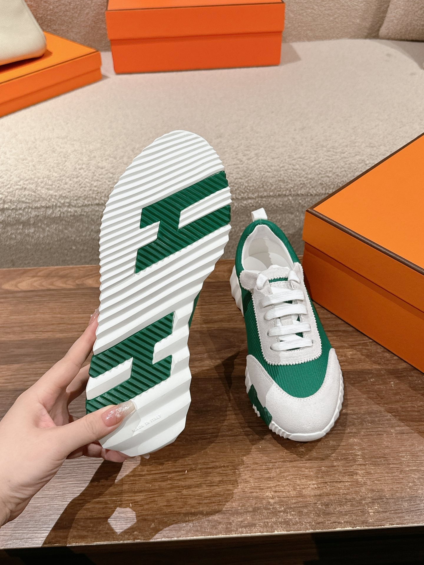 MAINLAND SNEAKER IN PALE GRAY SUEDE AND FOREST GREEN BREATHABLE MESH FABRIC - 35