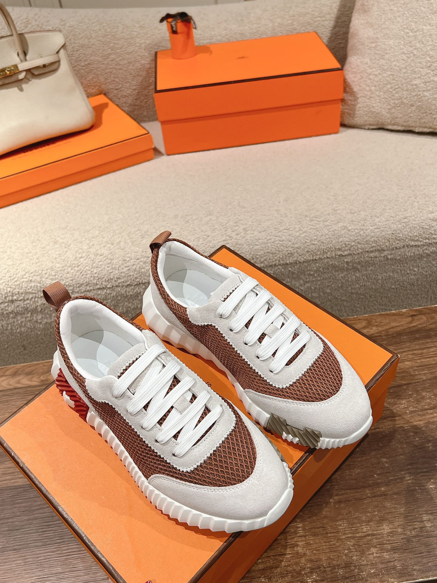 MAINLAND SNEAKER IN PALE GRAY SUEDE AND CARAMEL BROWN BREATHABLE MESH FABRIC - 35