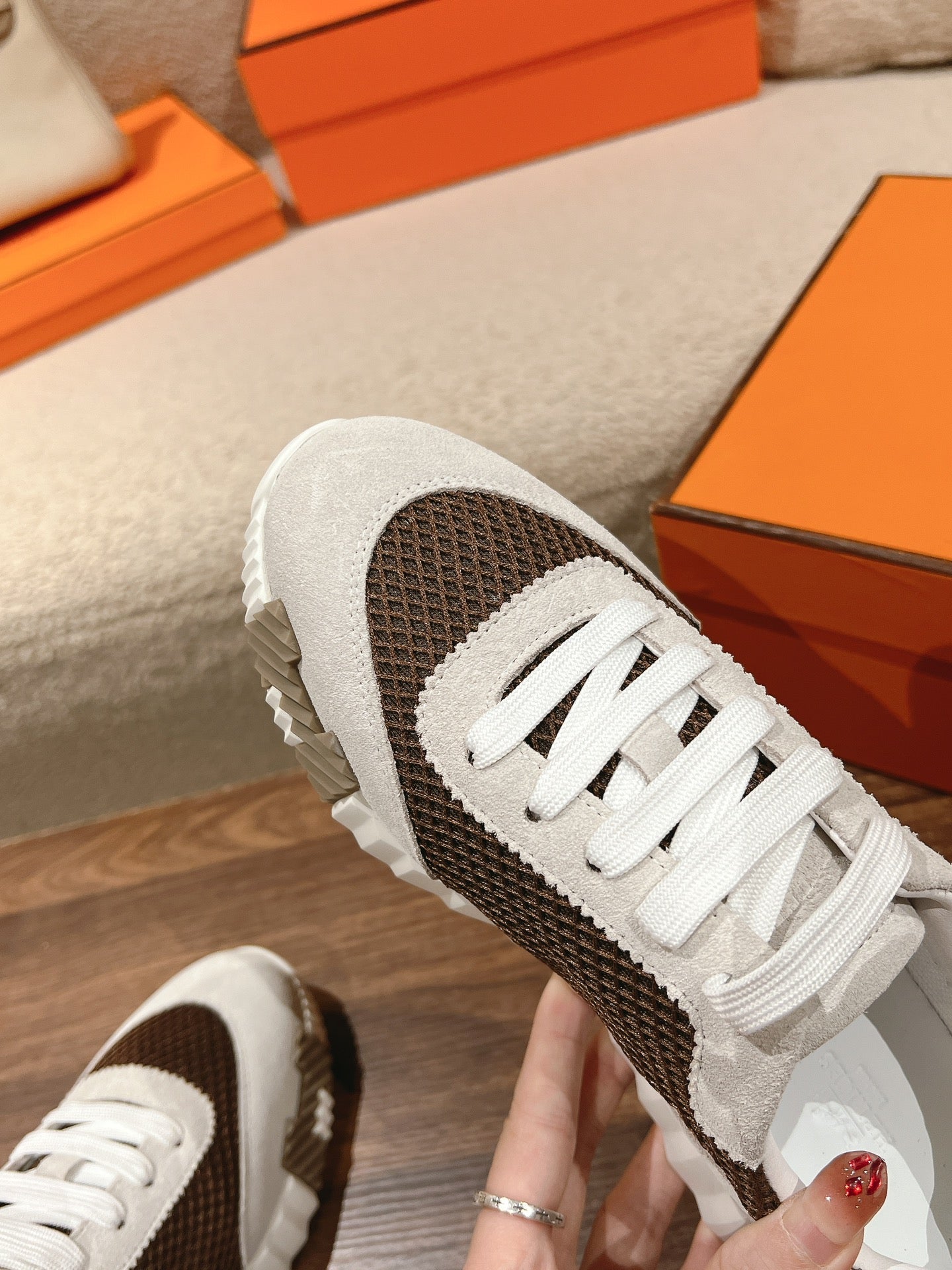 MAINLAND SNEAKER IN PALE GRAY SUEDE AND MOCHA BROWN BREATHABLE MESH FABRIC - 35