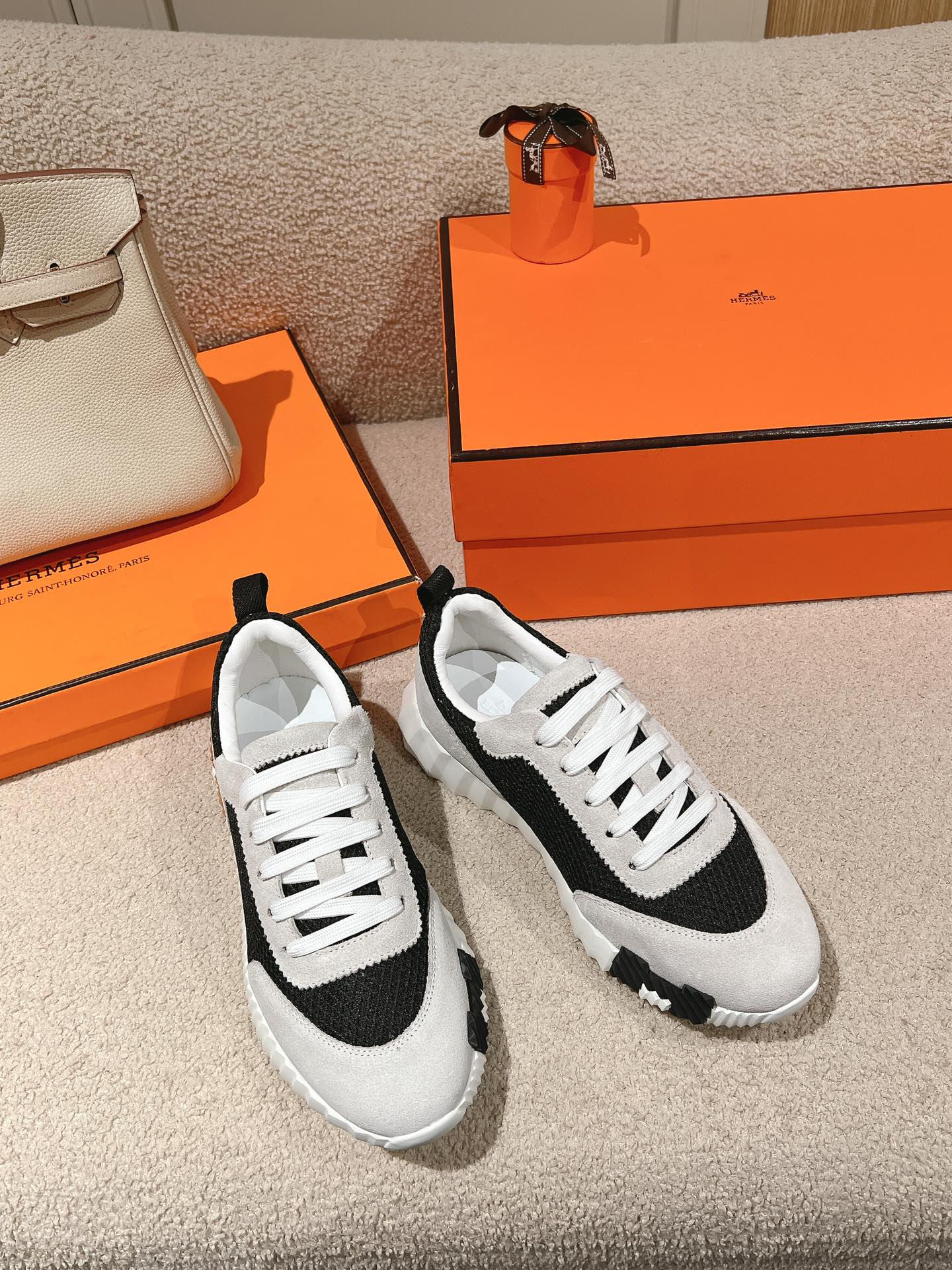 MAINLAND SNEAKER IN PALE GRAY SUEDE AND BLACK BREATHABLE MESH FABRIC - 35