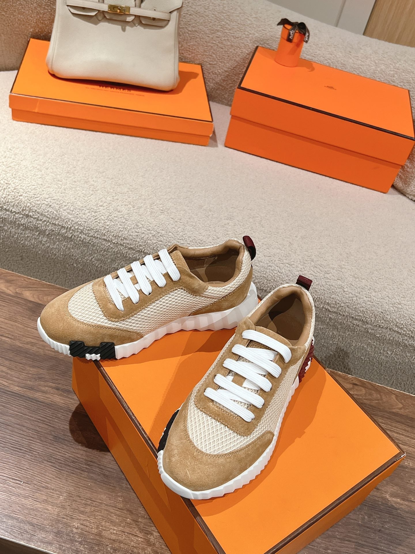 MAINLAND SNEAKER IN PEANUT BROWN SUEDE AND WHITE BREATHABLE MESH FABRIC - 35