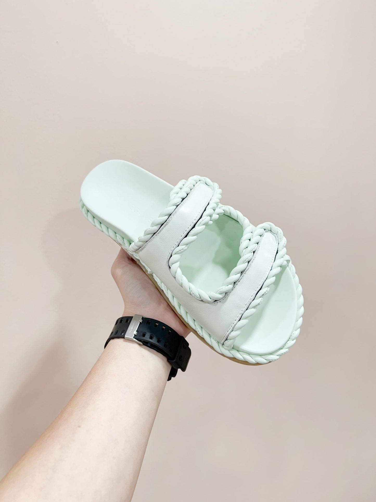 REFINED DAD SANDAL IN PISTACHIO GREEN LAMBSKIN MULE - 35