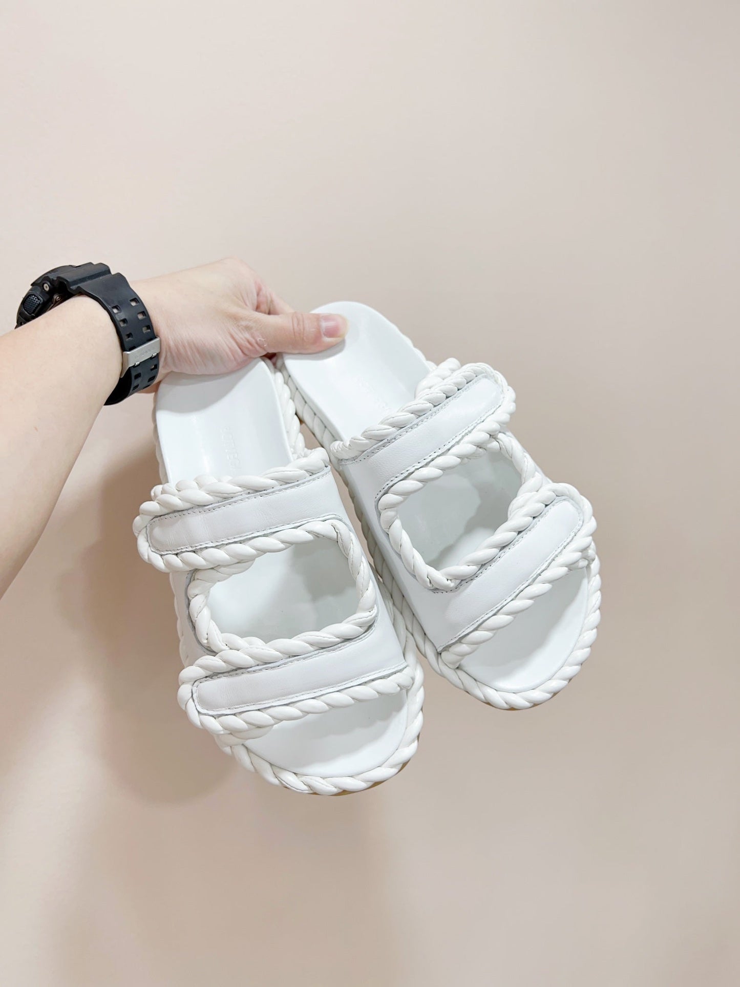 REFINED DAD SANDAL IN WHITE LAMBSKIN MULE - 35