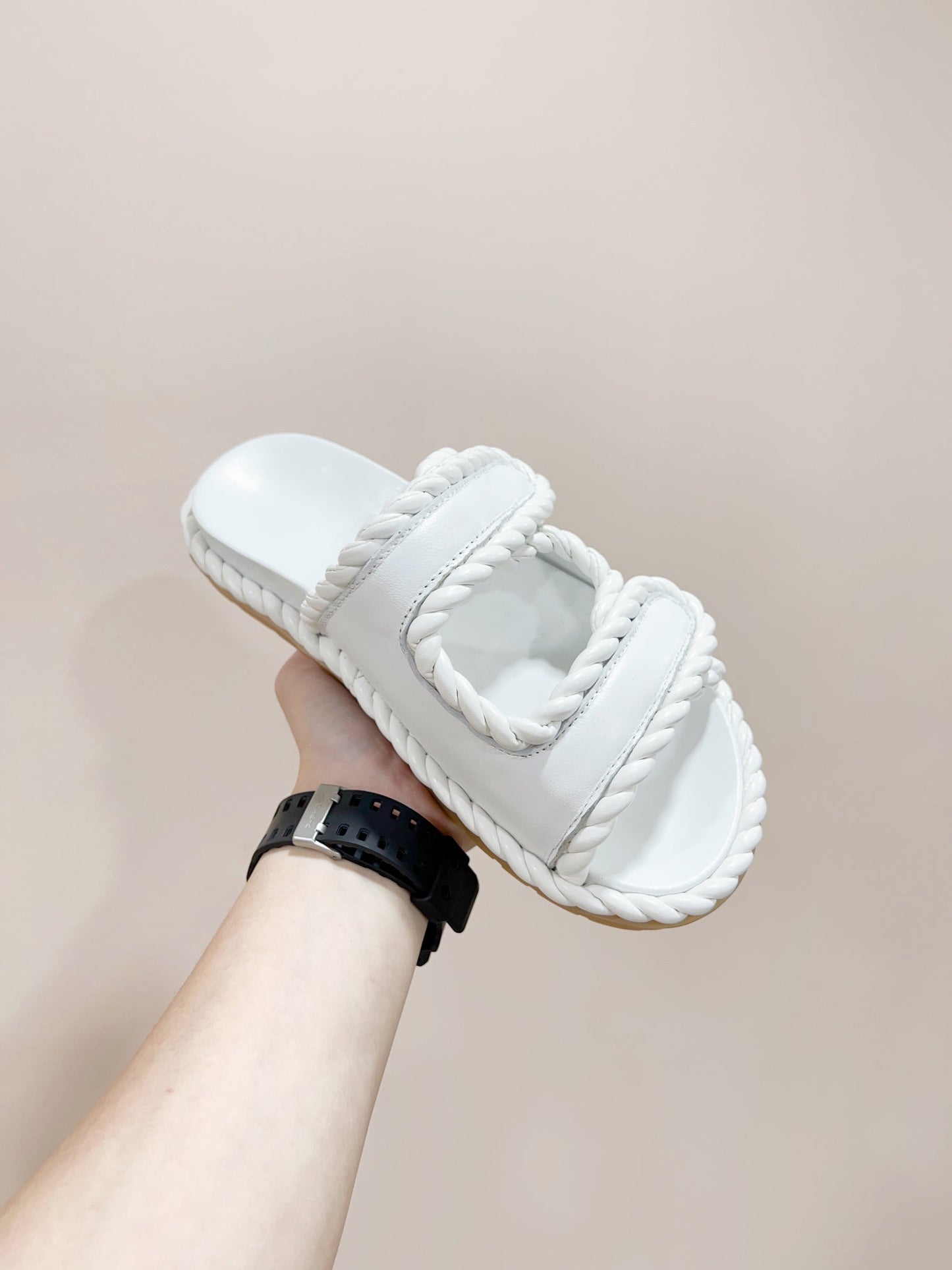 REFINED DAD SANDAL IN WHITE LAMBSKIN MULE - 35