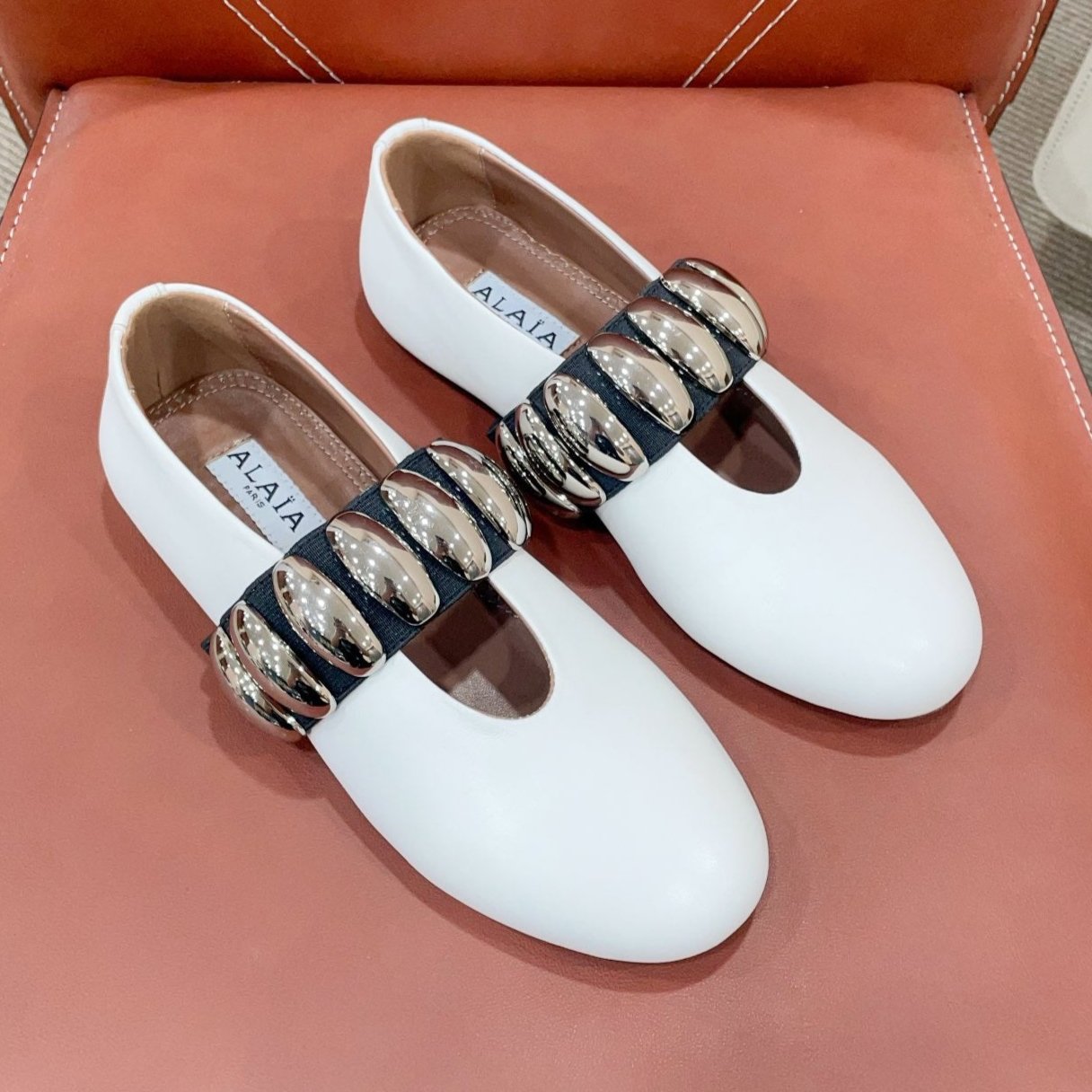 ALAIA TRIBALE BALLET FLATS IN WHITE LAMBSKIN - 35