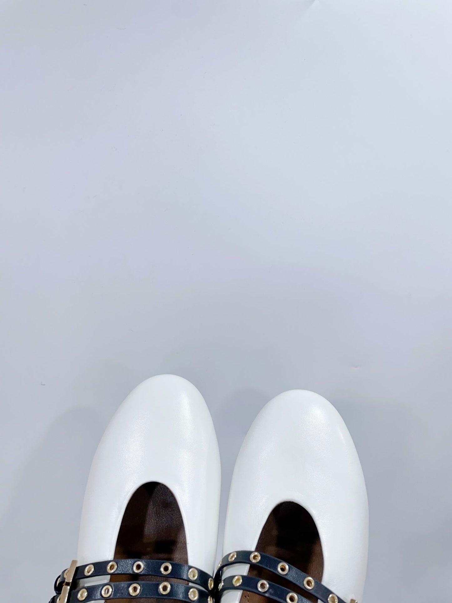 ALAIA MARY JANE SHOES IN WHITE LAMBSKIN WITH GOLD HARDWARE - 35