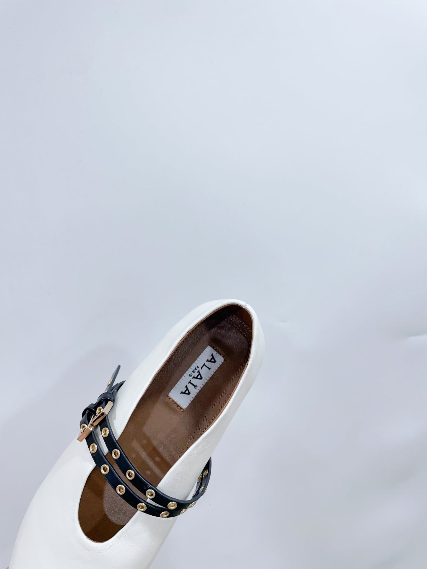 ALAIA MARY JANE SHOES IN WHITE LAMBSKIN WITH GOLD HARDWARE - 35