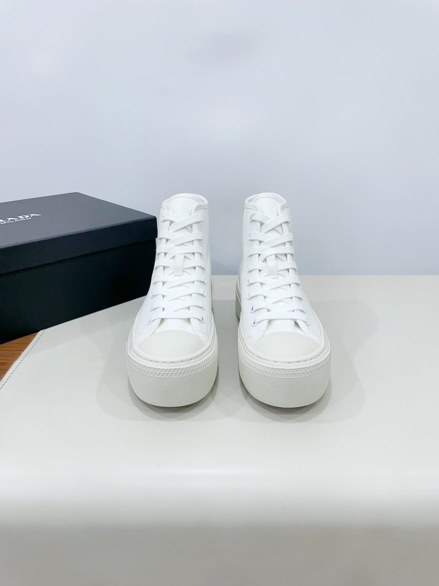 HIGH-TOP SEANKERS IN WHITE CANVAS - 35