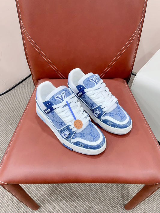 КРОСІВКИ LV TRAINER З ДЕНІМУ ВІЗЕРУНКУ MONOGRAM КОЛЬОРУ CERULEAN BLUE - 35