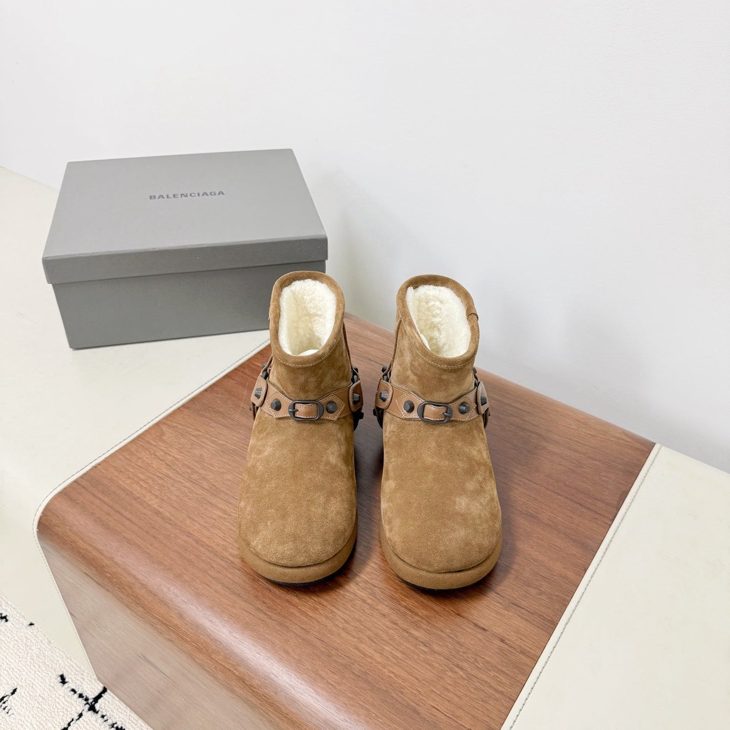 BALENCIAGA 25S ALASKA ANKLE BOOTS IN LIGHT BROWN SUEDE AND LAMBSKIN - 35