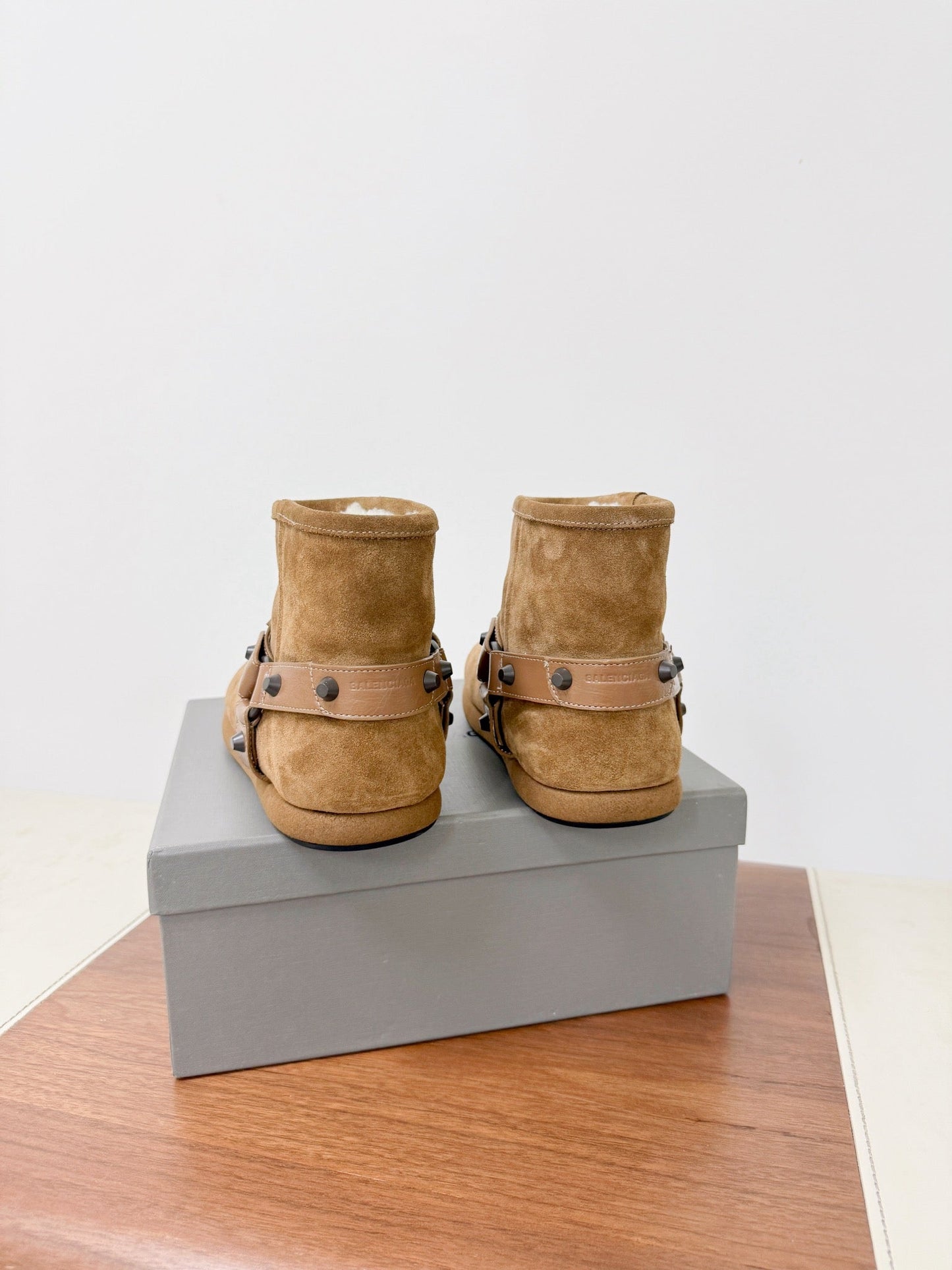 BALENCIAGA 25S ALASKA ANKLE BOOTS IN LIGHT BROWN SUEDE AND LAMBSKIN - 35