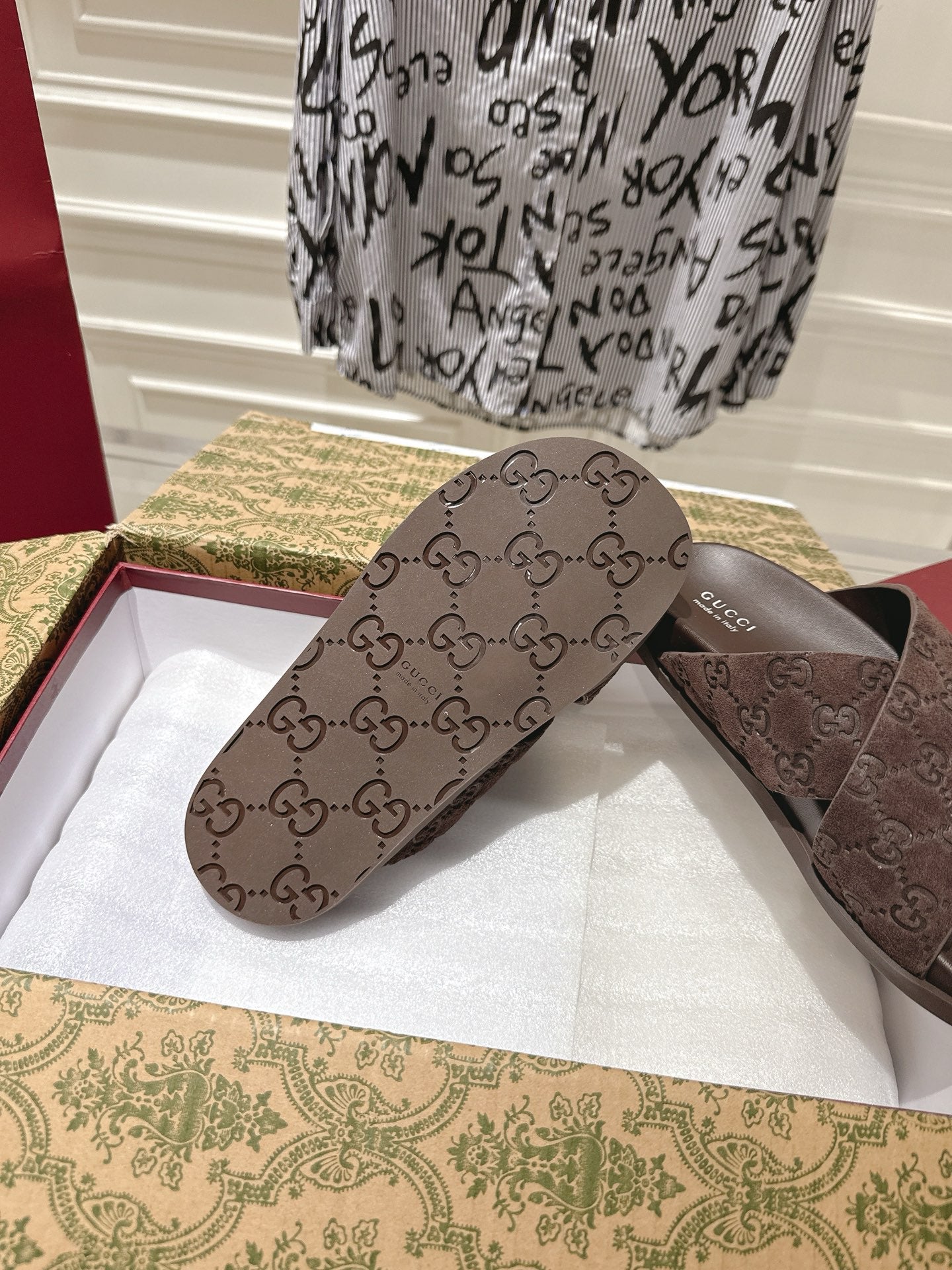 GG SLIDES IN DARK BROWN SUEDE WITH EMBOSSED LOGO STYLE 8 - 36