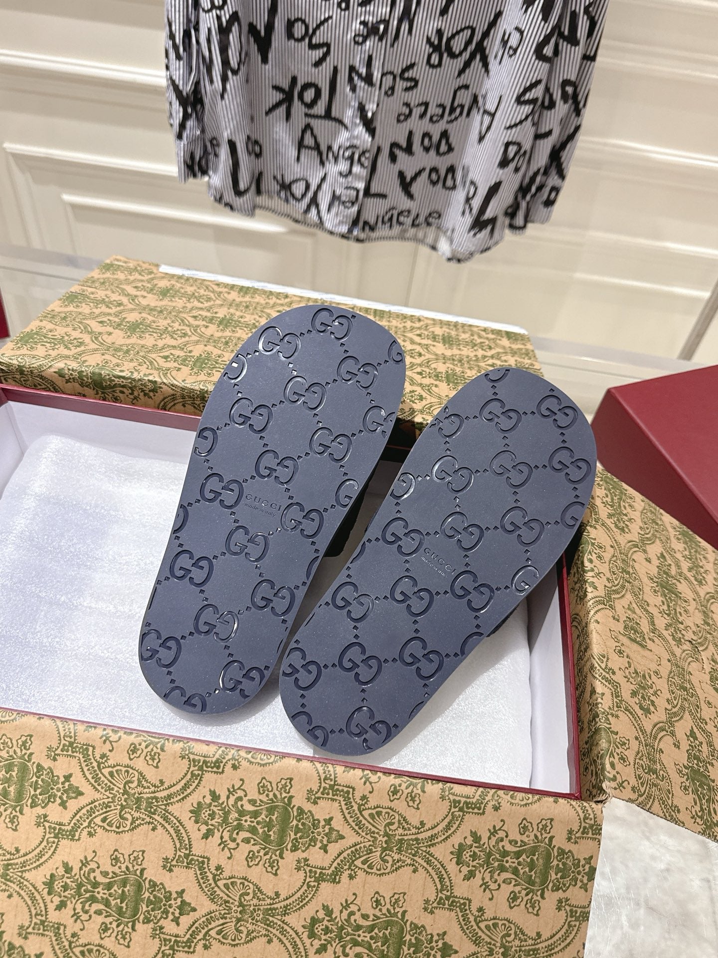 GG SLIDES IN NAVY BLUE SUEDE WITH EMBOSSED LOGO STYLE 4 - 36