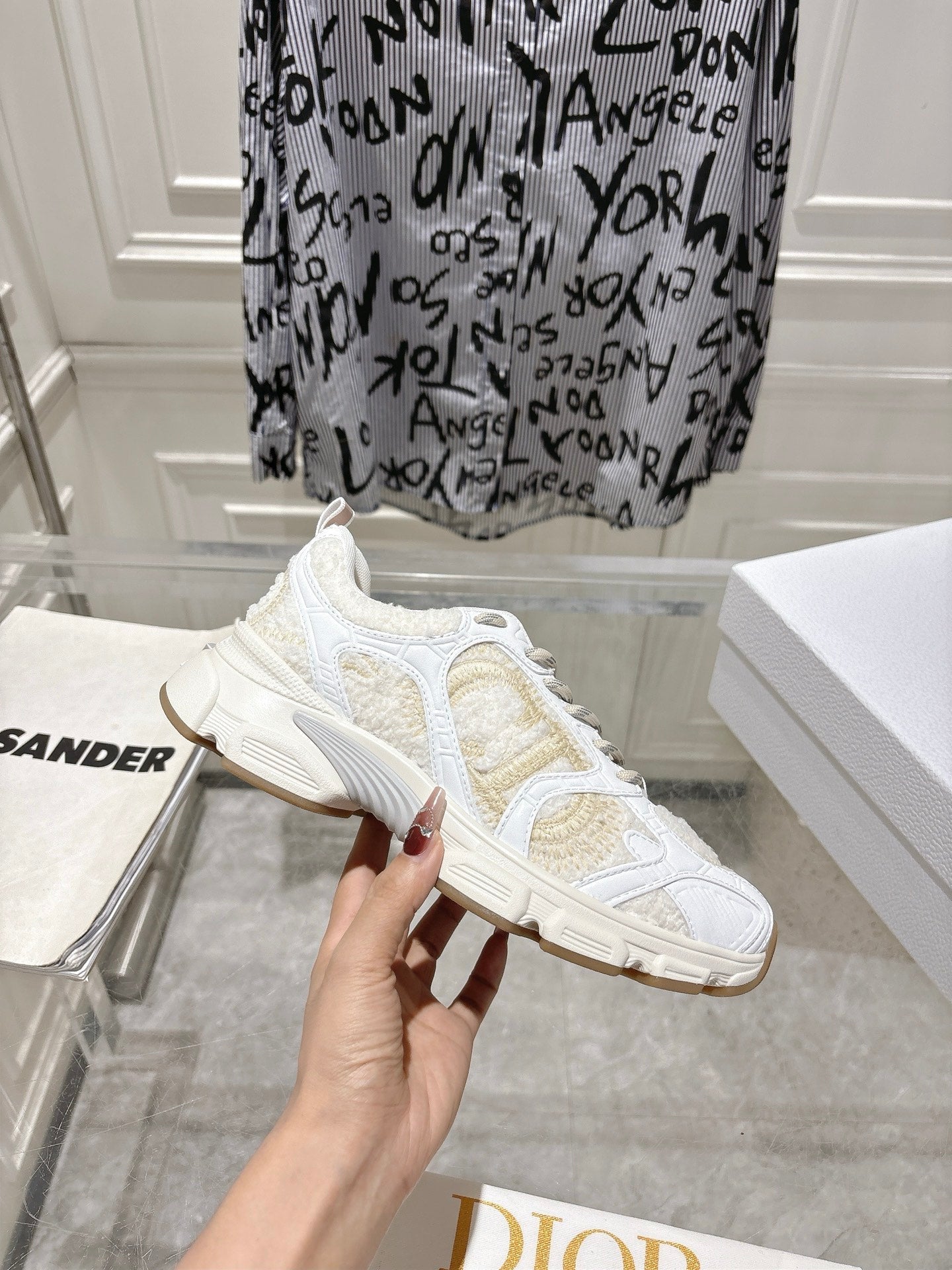 DIOR 25S MILE SERIES SNEAKERS 45MM IN WHITE CALFSKIN AND SHEARLING - 35