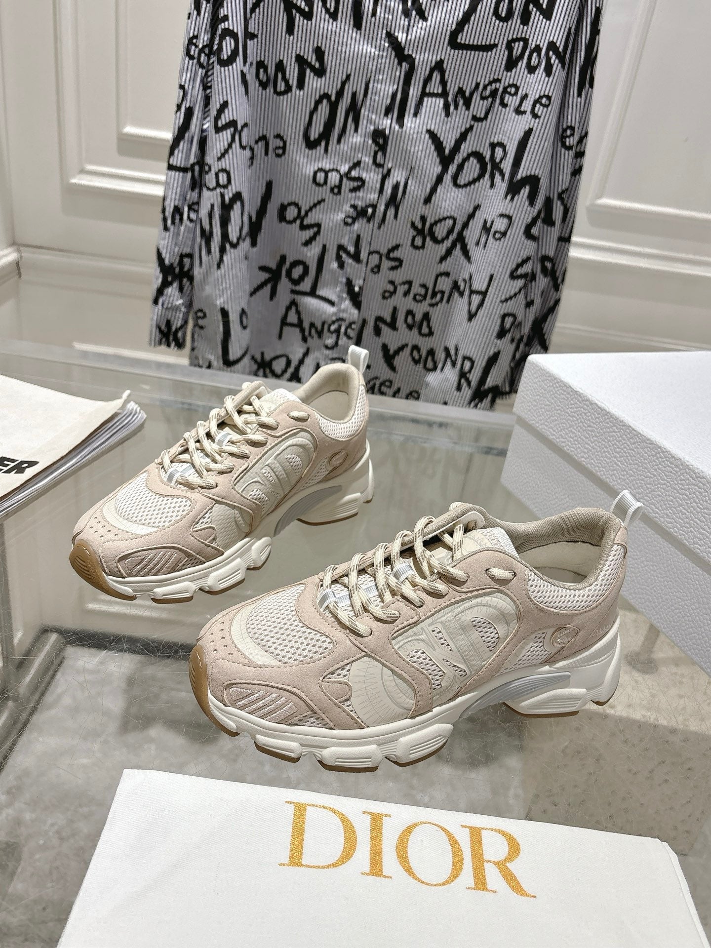 DIOR 25S CHRONO SNEAKER 45MM IN MESH WITH WHITE AND NUDE PINK CALFSKIN - 35