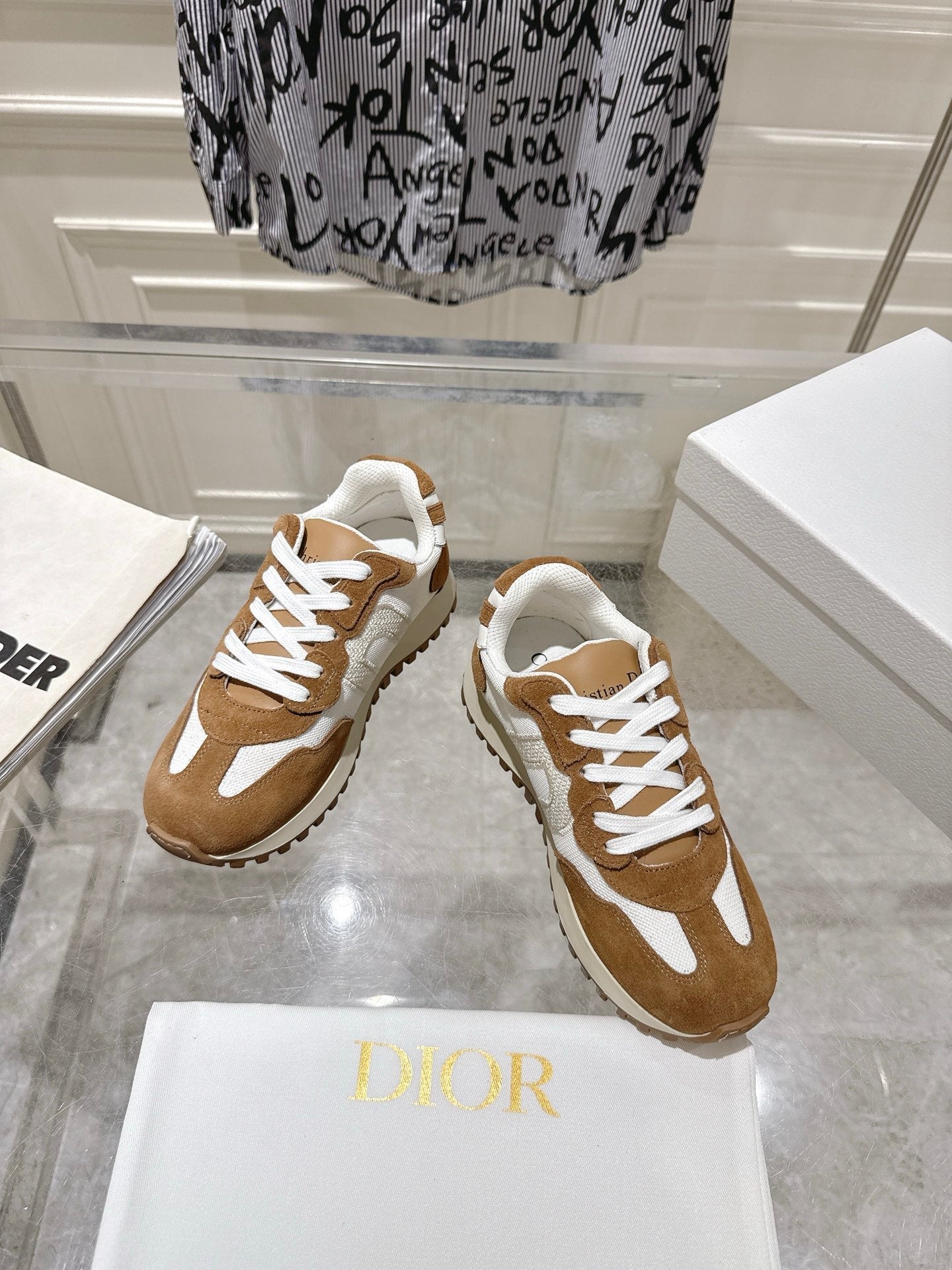 DIOR 25S C'EST DIOR SNEAKER IN WHITE HAZELNUT CALFSKIN AND SUEDE - 35