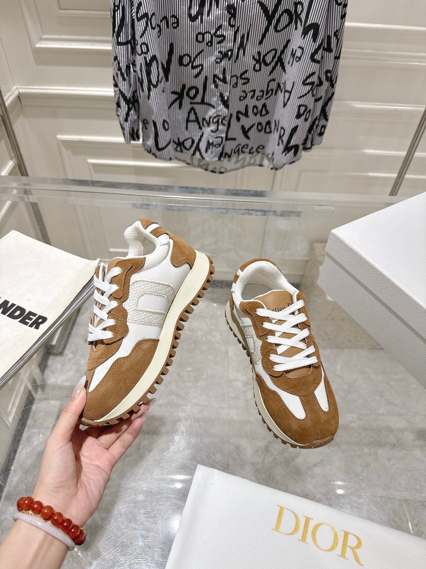 DIOR 25S C'EST DIOR SNEAKER IN WHITE HAZELNUT CALFSKIN AND SUEDE - 35