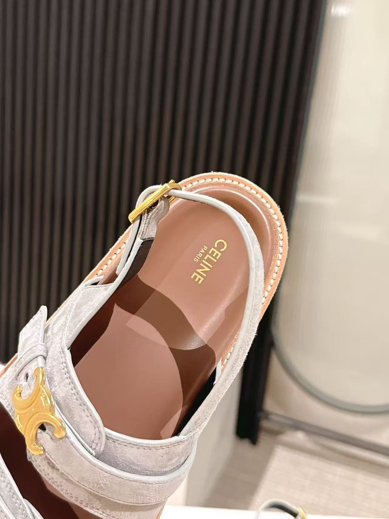 CELINE 25S TIPPI TRIOMPHE SANDAL IN LIGHT GRAY CALFSKIN SUEDE - 35