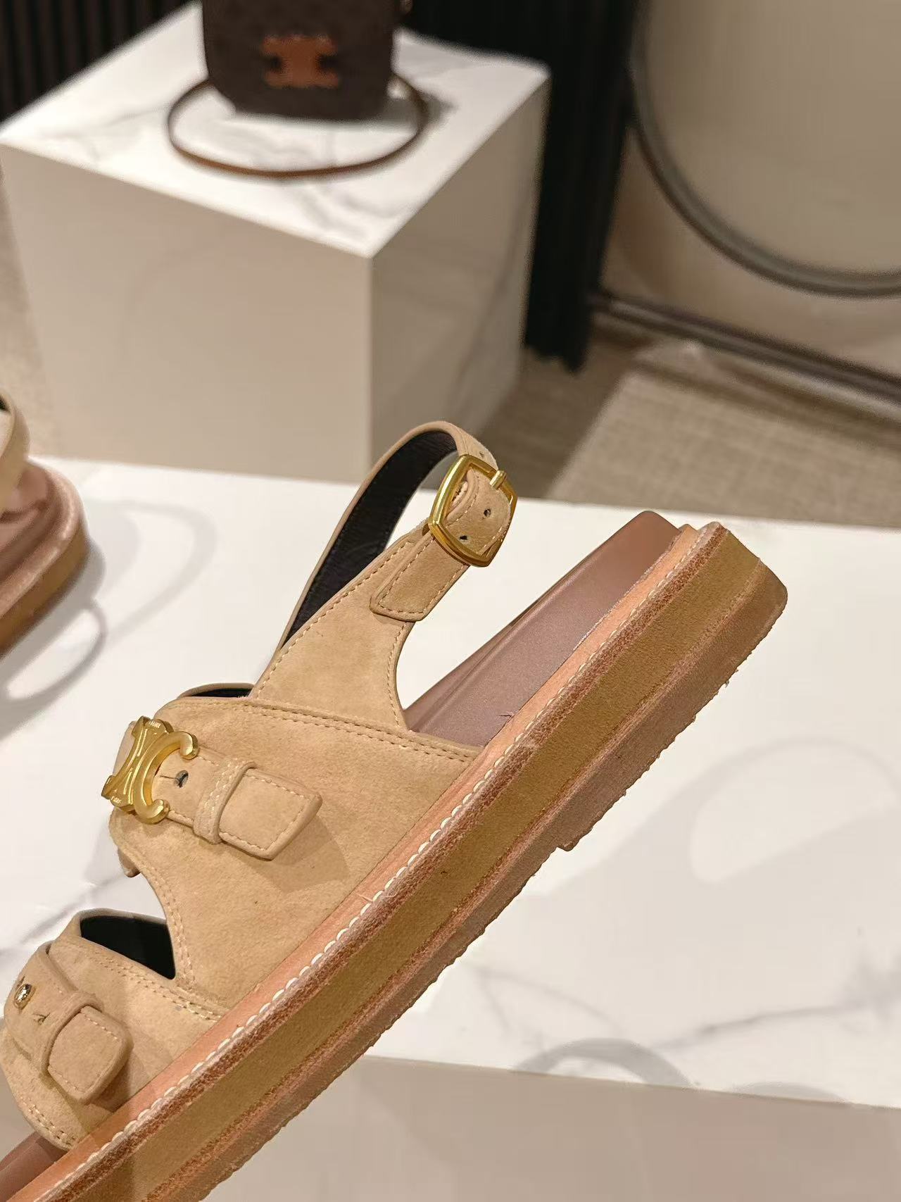 CELINE 25S TIPPI TRIOMPHE SANDAL IN LIGHT BROWN CALFSKIN SUEDE - 35