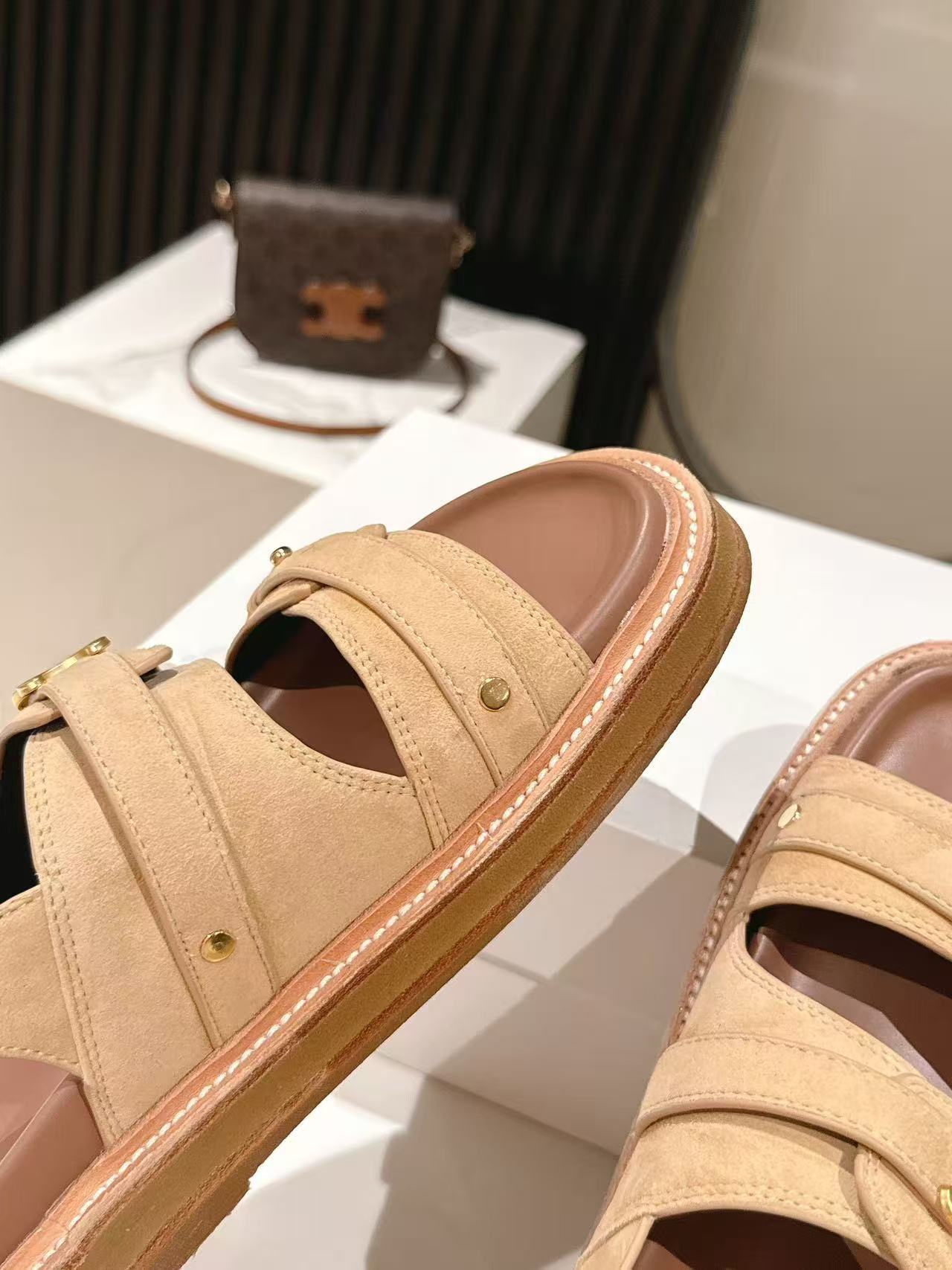 CELINE 25S TIPPI TRIOMPHE SANDAL IN LIGHT BROWN CALFSKIN SUEDE - 35
