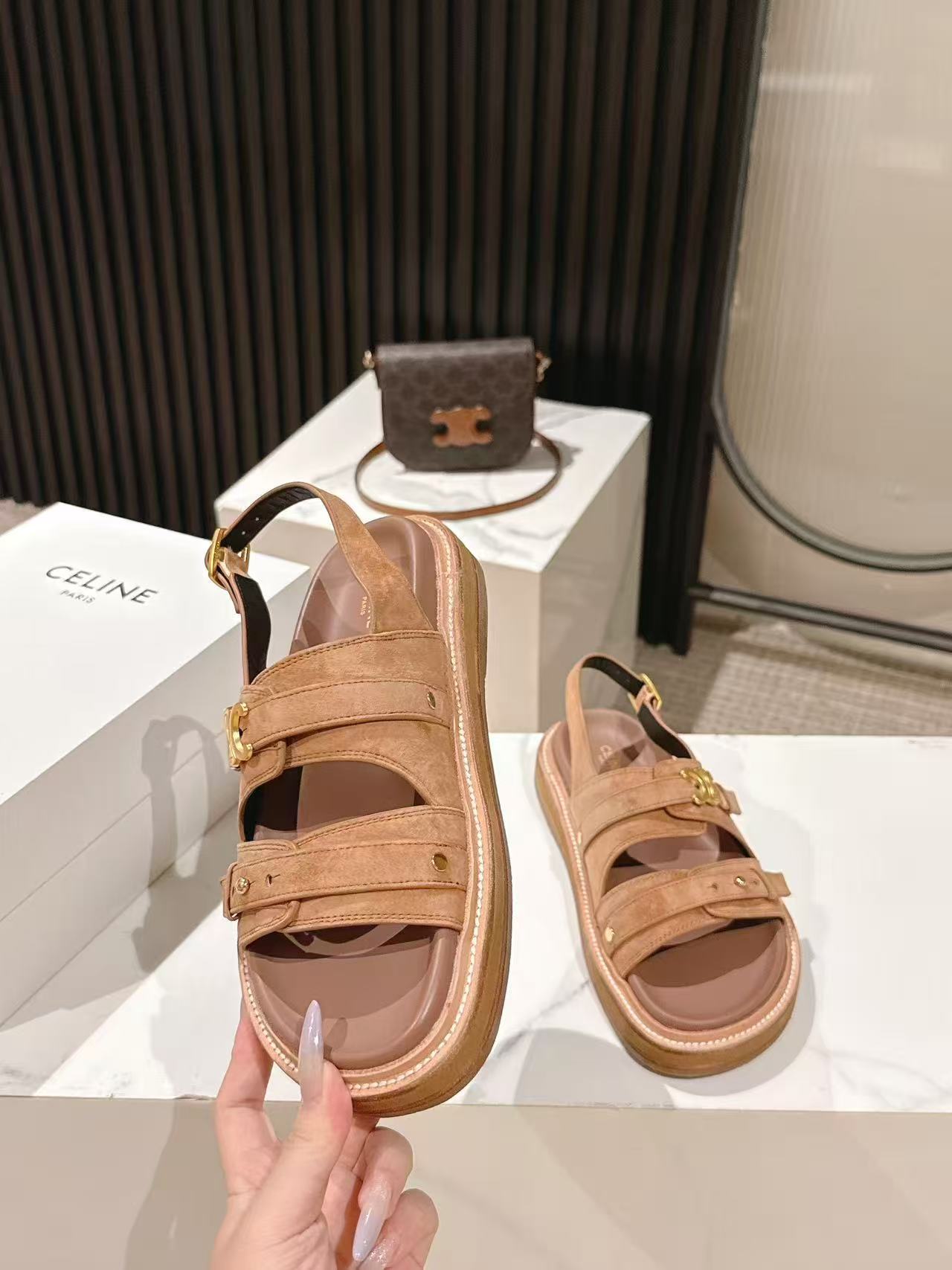CELINE 25S TIPPI TRIOMPHE SANDAL IN BROWN CALFSKIN SUEDE - 35