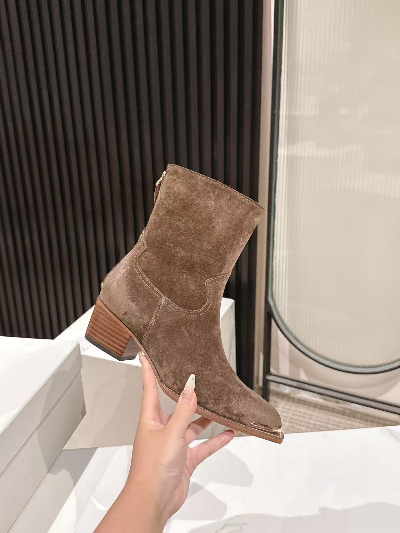 CELINE 25S CHELSEA BOOTS CLASSIC 45MM IN DARK BROWN SUEDE - 35