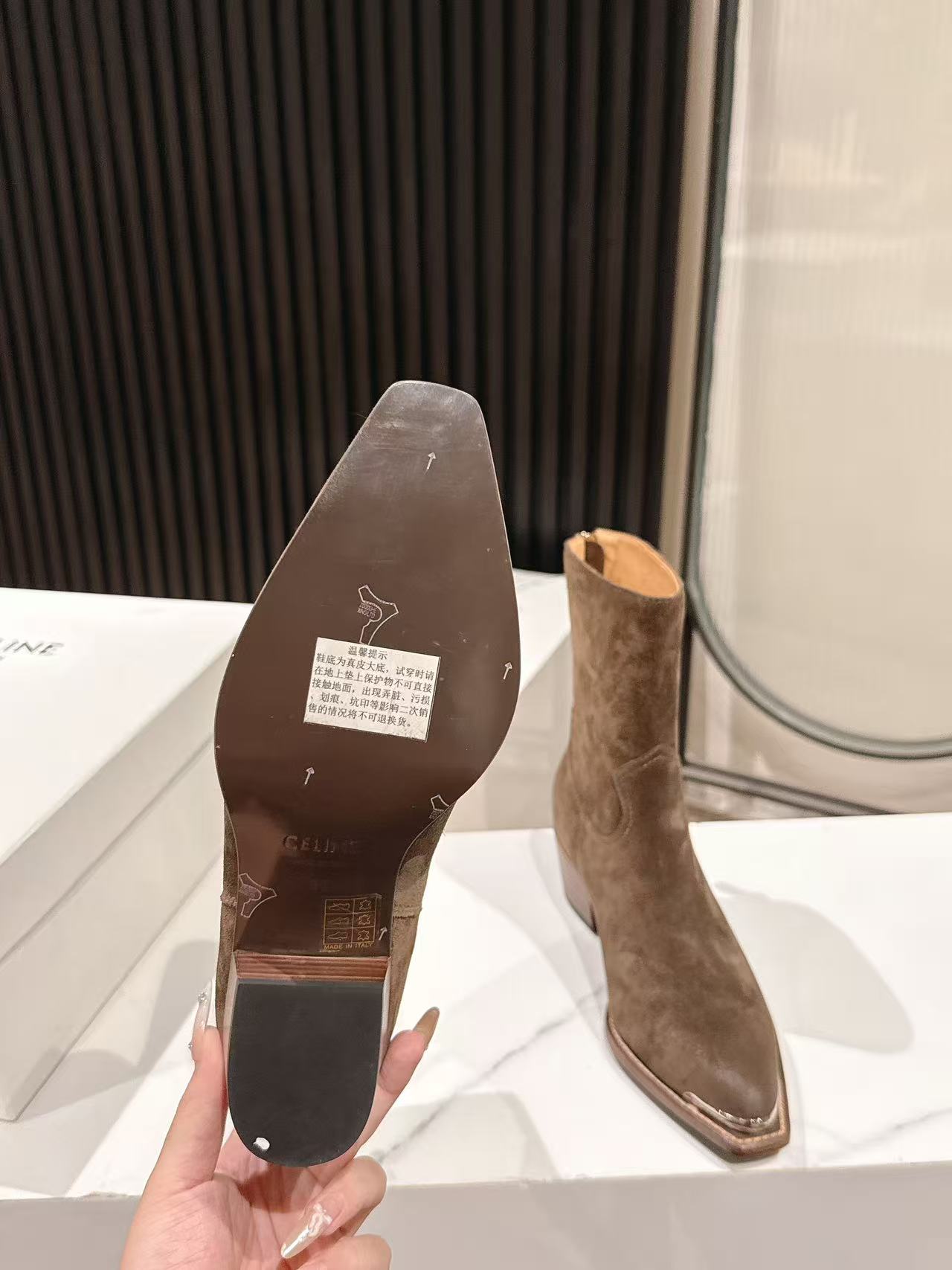 CELINE 25S CHELSEA BOOTS CLASSIC 45MM IN DARK BROWN SUEDE - 35