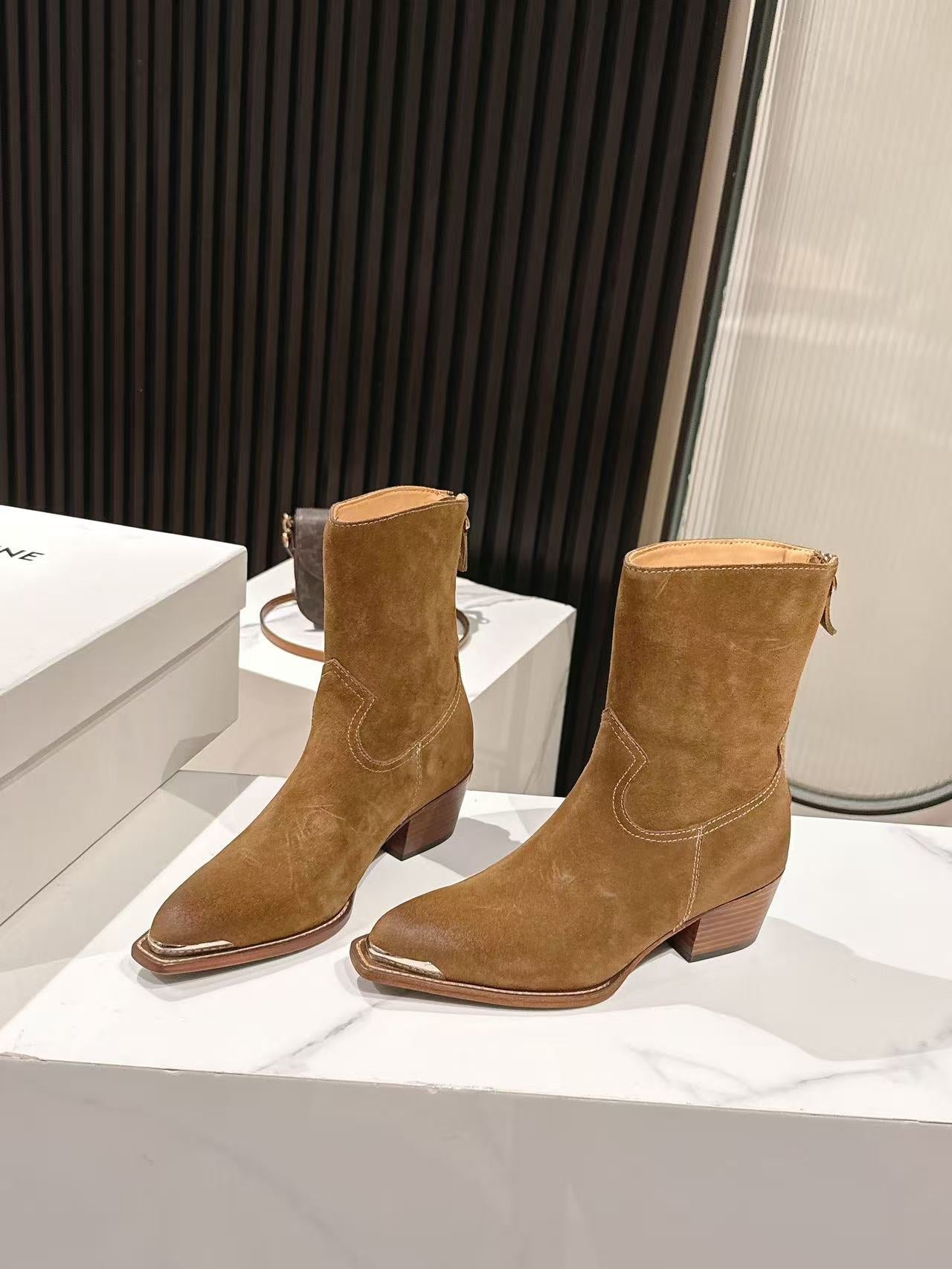 CELINE 25S CHELSEA BOOTS CLASSIC 45MM IN BROWN SUEDE - 35