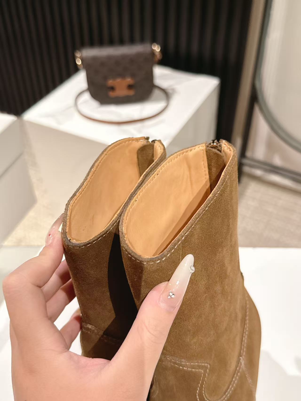 CELINE 25S CHELSEA BOOTS CLASSIC 45MM IN BROWN SUEDE - 35