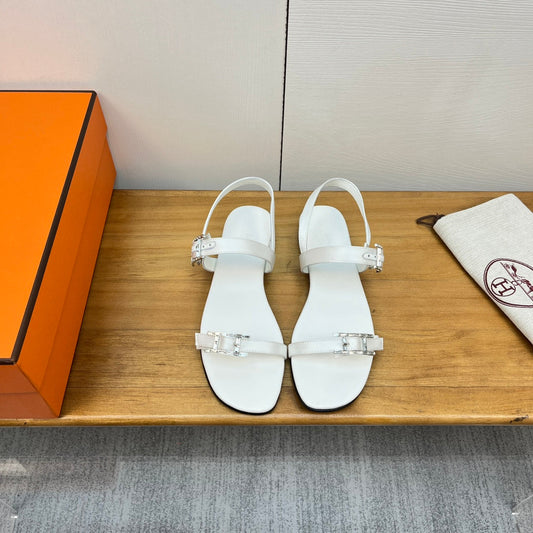 BUCKLE SANDAL WHITE CALFSKIN - 35