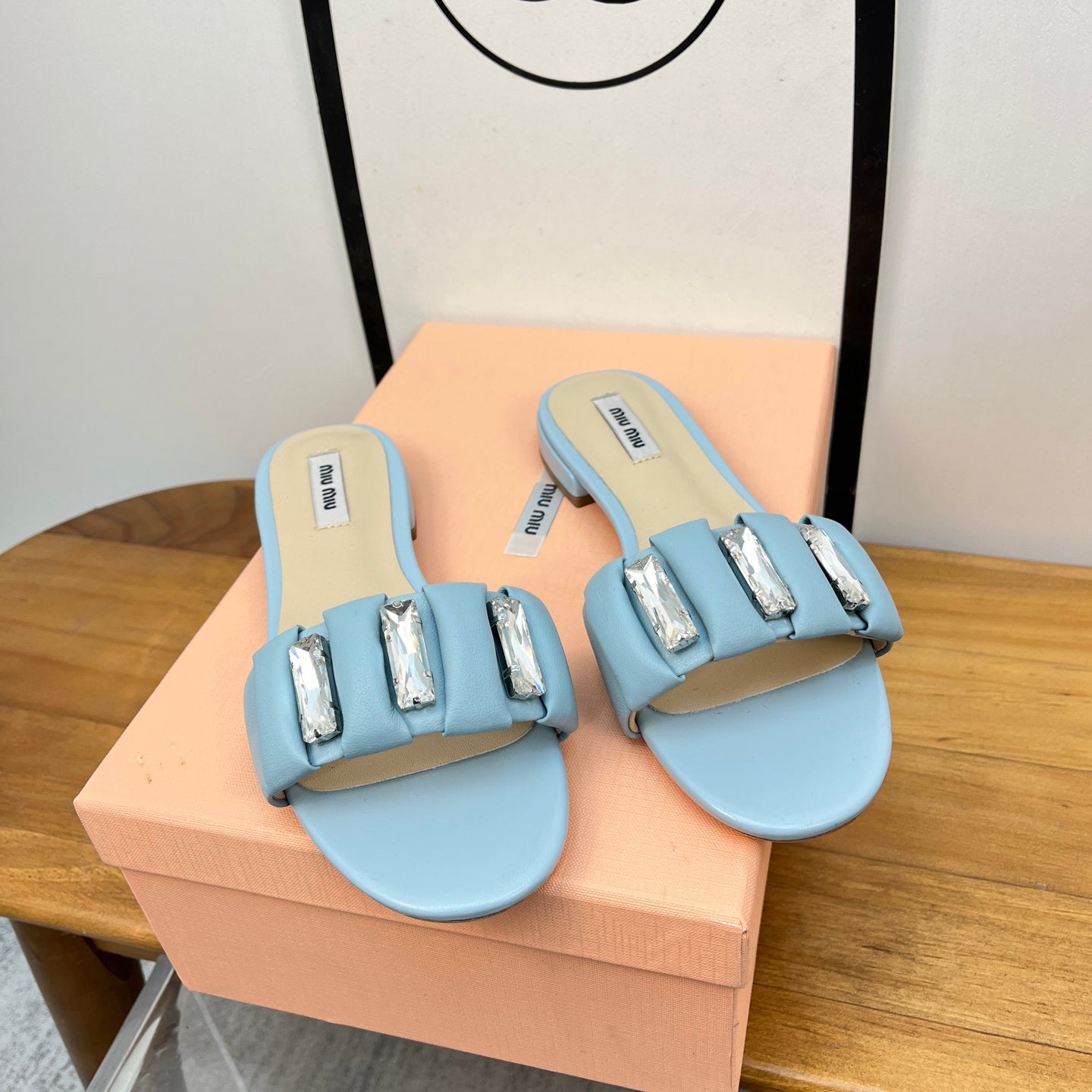 FLAT SLIDE IN LIGHT BLUE CALFSKIN - 35