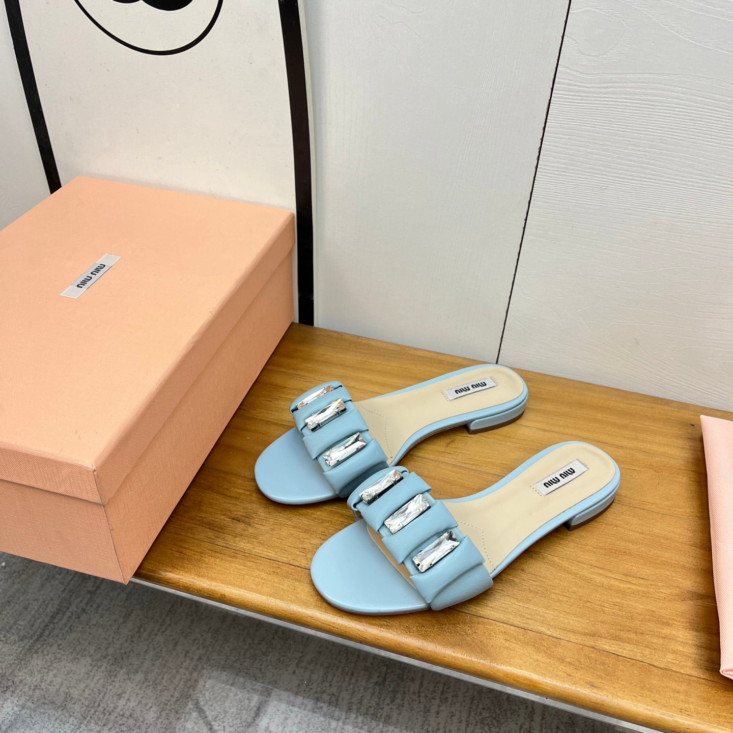FLAT SLIDE IN LIGHT BLUE CALFSKIN - 35