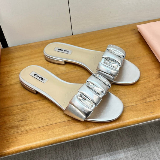FLAT SLIDE IN SILVER CALFSKIN - 35