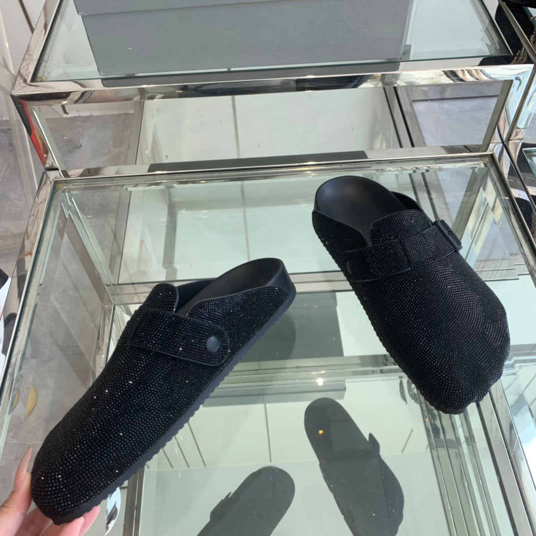 BIRKENSTOCK CLOG ATTACHED RHINESTONES IN BLACK CALFSKIN - 36