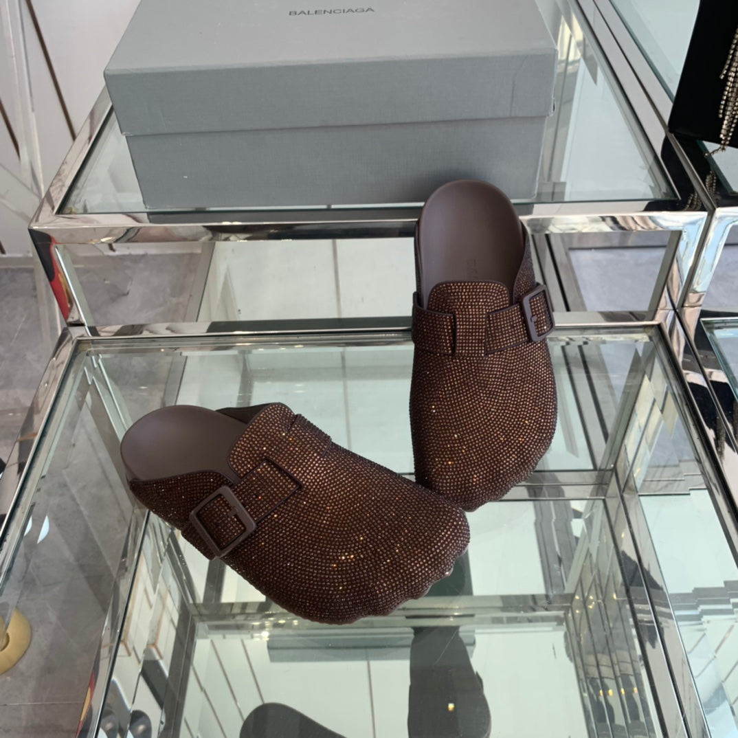 BIRKENSTOCK CLOG ATTACHED RHINESTONES IN BROWN CALFSKIN - 36