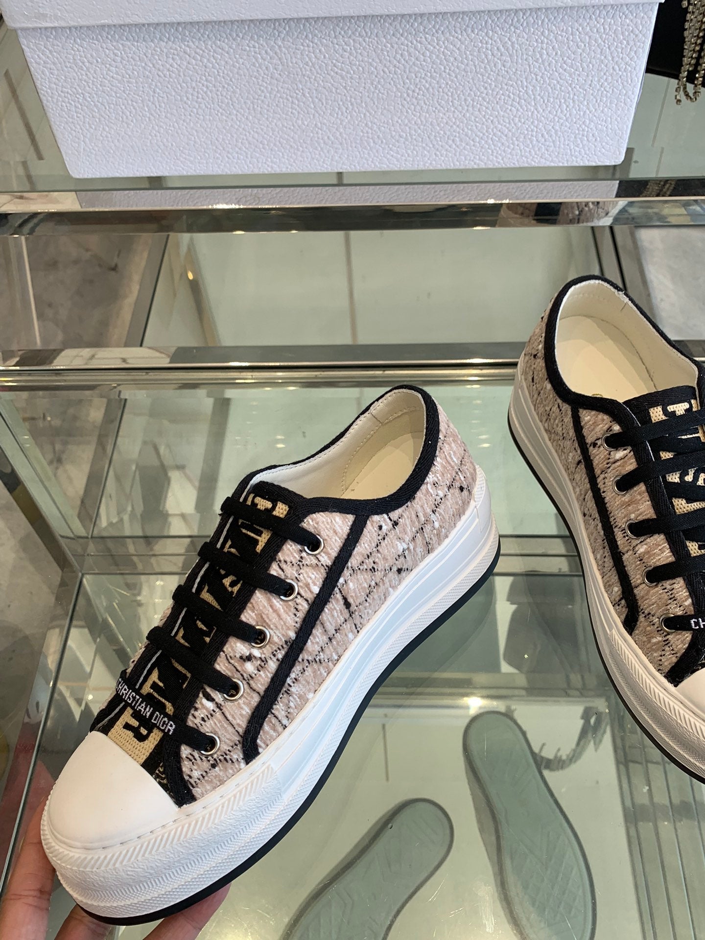 WALK'N PLATFORM SNEAKER BEIGE AND BLACK CANNAGE TWEED - 35