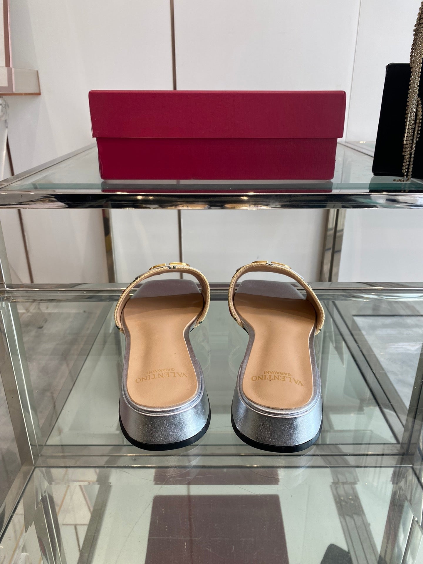 VLTN HIGH HEEL 25S 30 MM IN BEIGE FABRIC AND SILVER LAMBSKIN WITH EMBROIDERED CHERRY MOTIF - 34