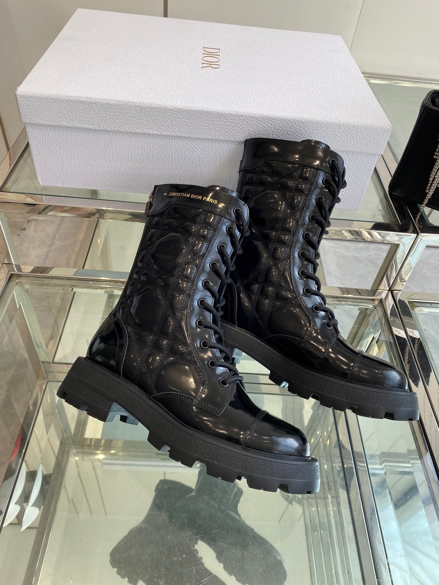 DIOR 25S D-UNIT ANKLE BOOT IN BLACK QUILTED CANNAGE CALFSKIN - 35