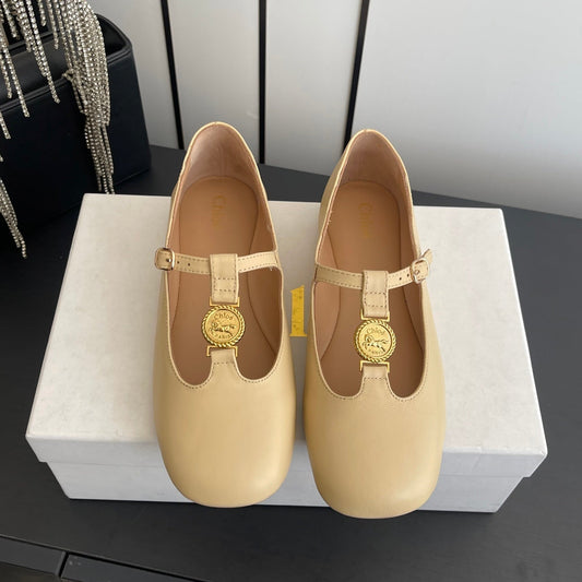 ЖІНОЧІ ТУФЛІ МЕРІ ДЖЕЙН CHLOÉ 26S З БЕЖЕВОЇ ТЕЛЯЧОЇ ШКІРИ