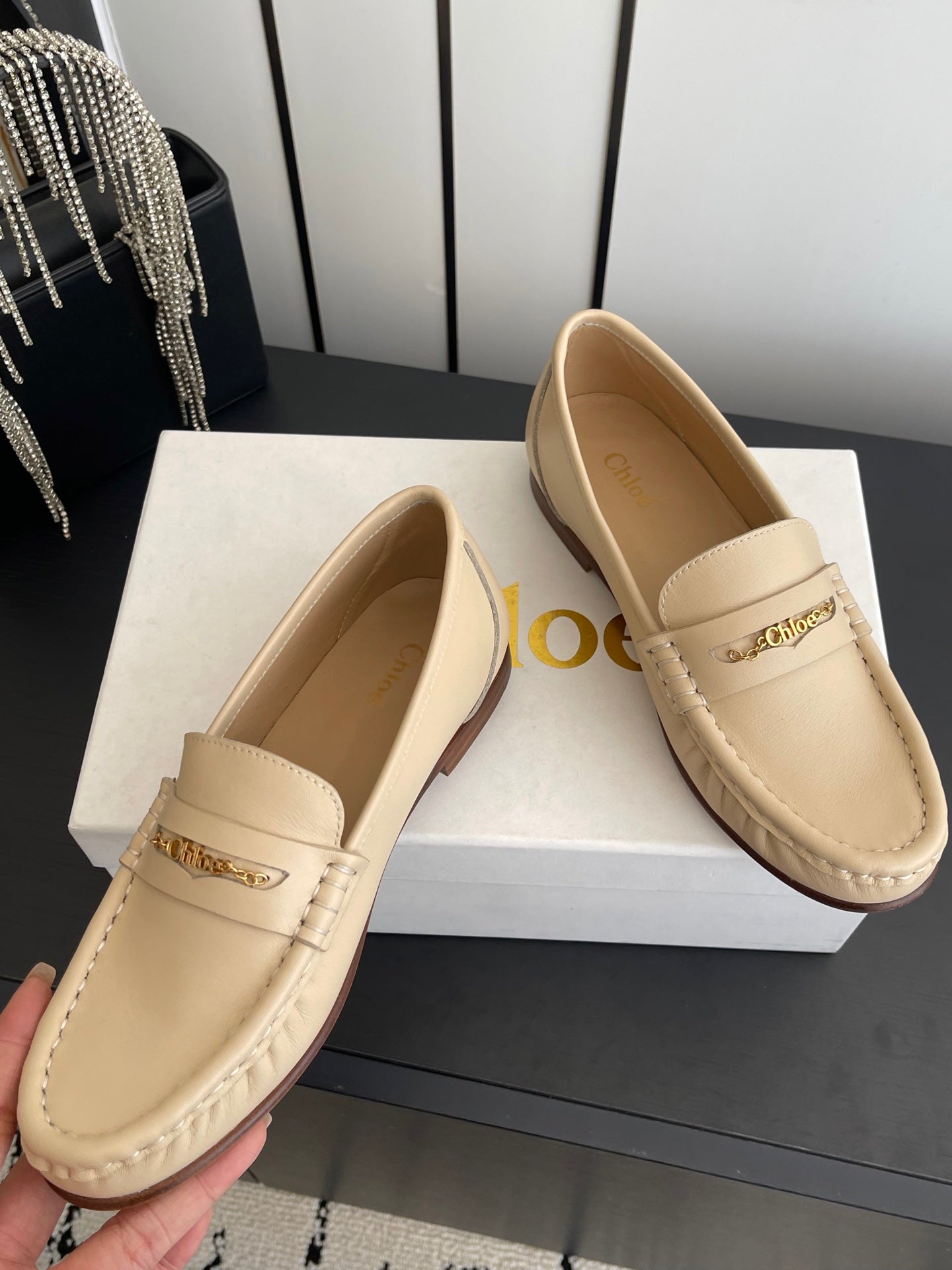 CHLOÉ 26S LOAFERS IN BEIGE CALFSKIN