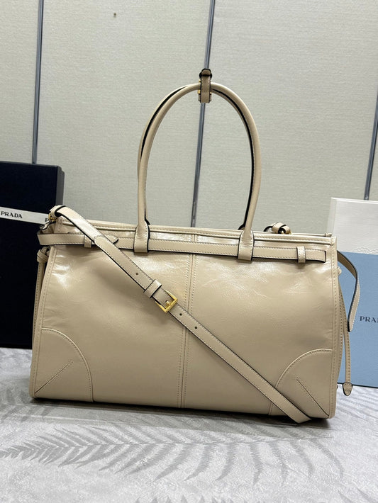 PRADA 25S BONNIE ВЕЛИКА СУМКА 38 З БЕЖЕВОЇ ТЕЛЯЧОЇ ШКІРИ, ЗОЛОТА ФУРНІТУРА