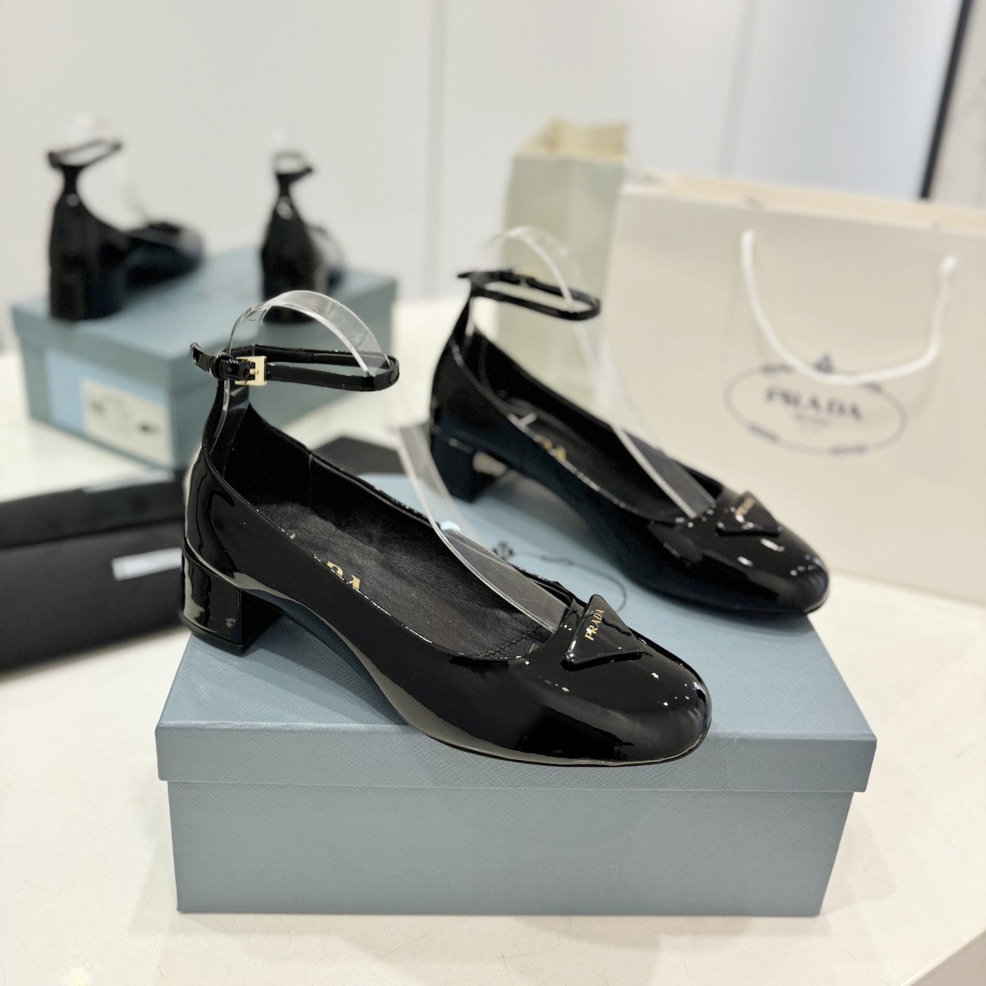 Pra Pumps 40 Square Sole Black Patent Leather - 35