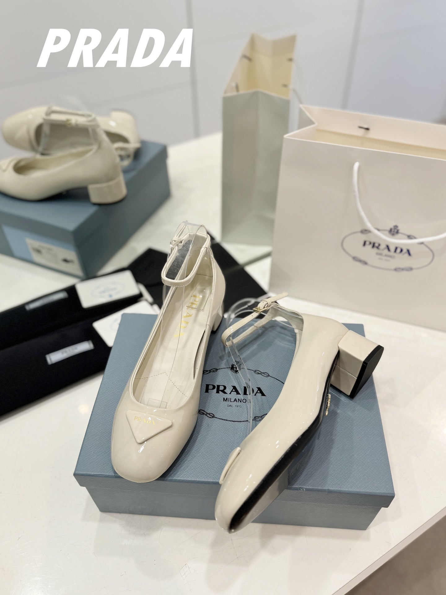 Pra Pumps 40 Square Sole White Patent Leather - 35