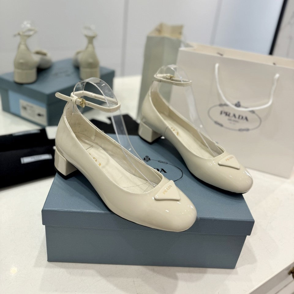 Pra Pumps 40 Square Sole White Patent Leather - 35
