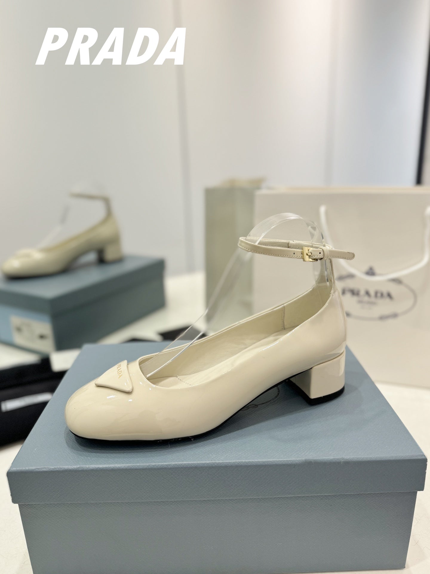 Pra Ballerina Pumps 40 White Patent Calfskin - 35