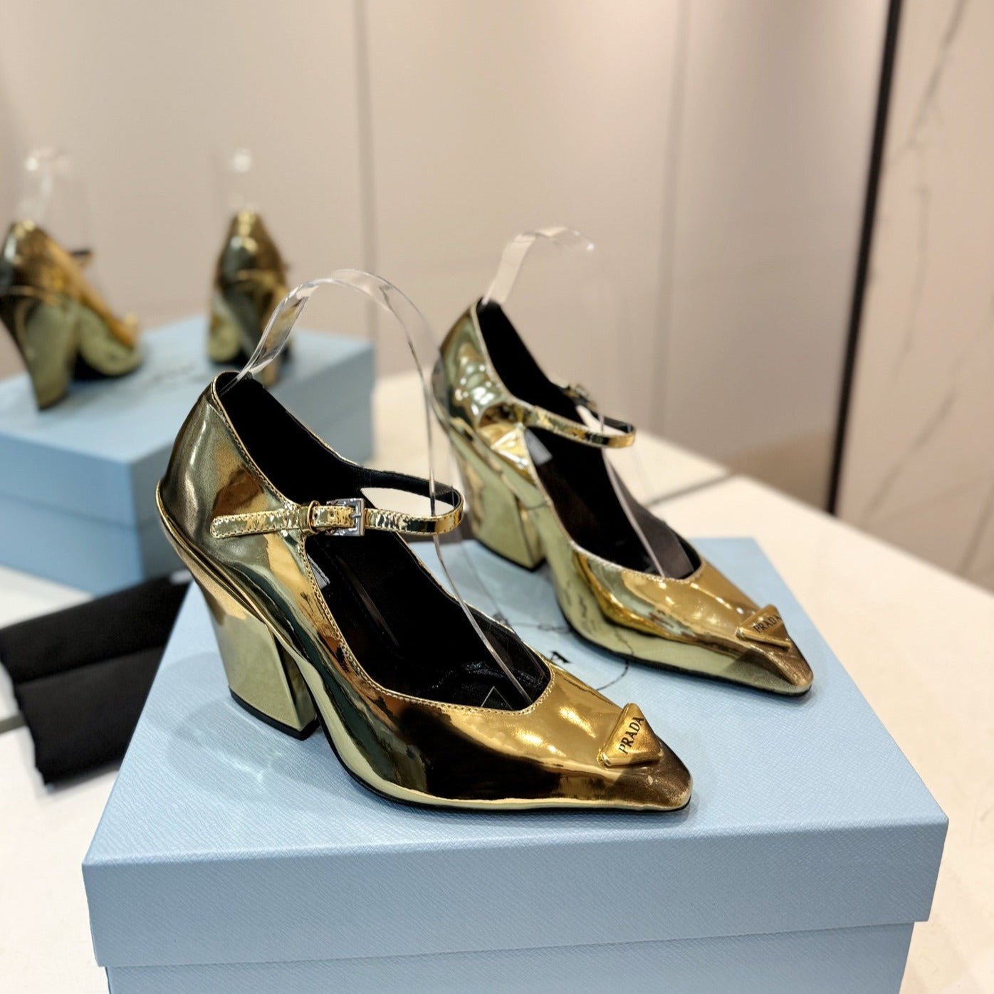 PRA BRUSHED PUMPS METALLIC GOLD LAMBSKIN - 35